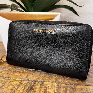 Michael Kora Large Saffiano Leather Continental Wallet in Black